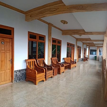 Hotel Nadia ברומו מראה חיצוני תמונה