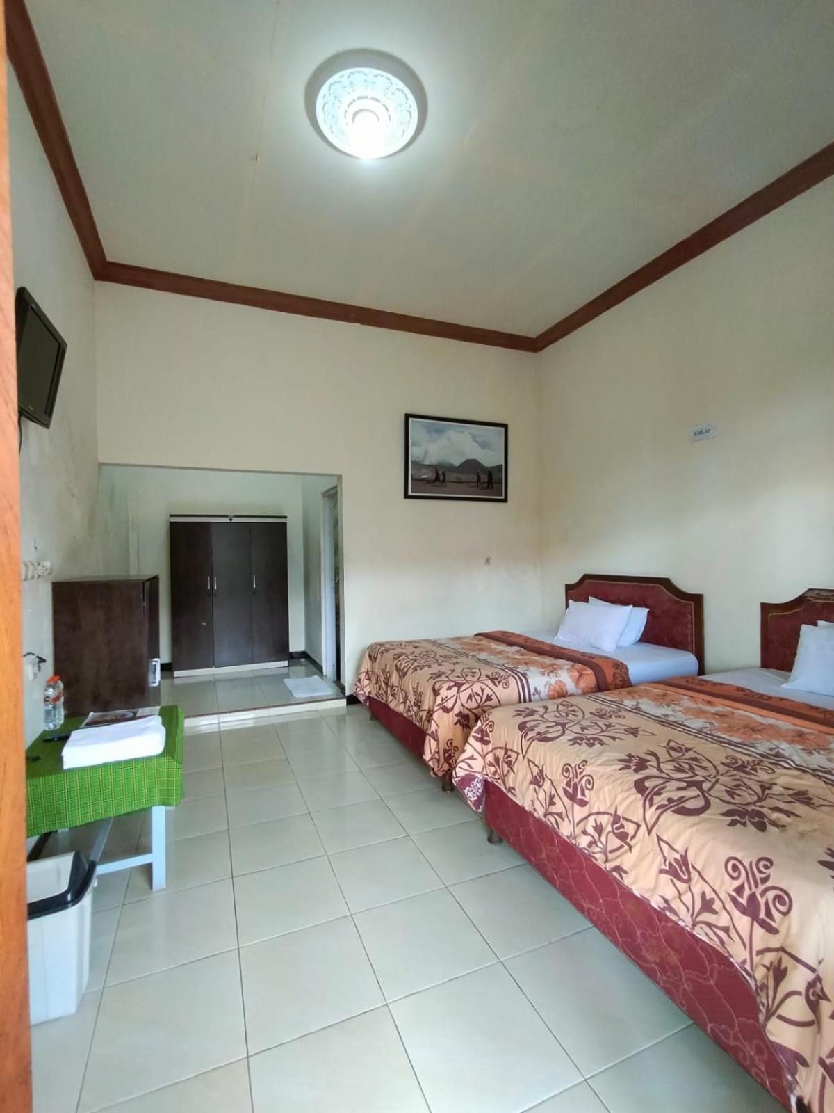 Hotel Nadia ברומו מראה חיצוני תמונה