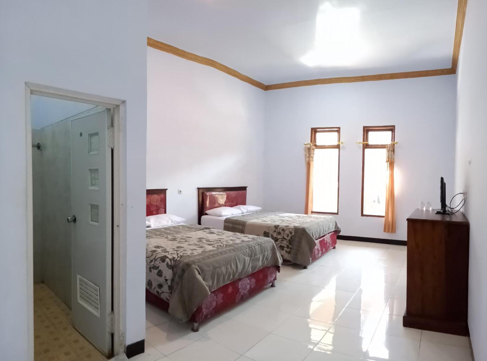 Hotel Nadia ברומו מראה חיצוני תמונה