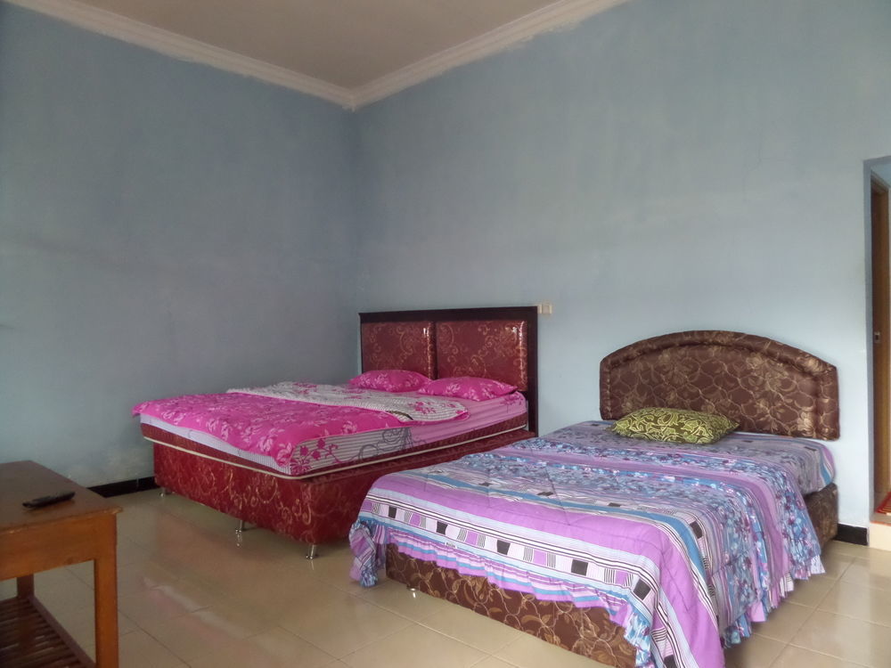 Hotel Nadia ברומו מראה חיצוני תמונה