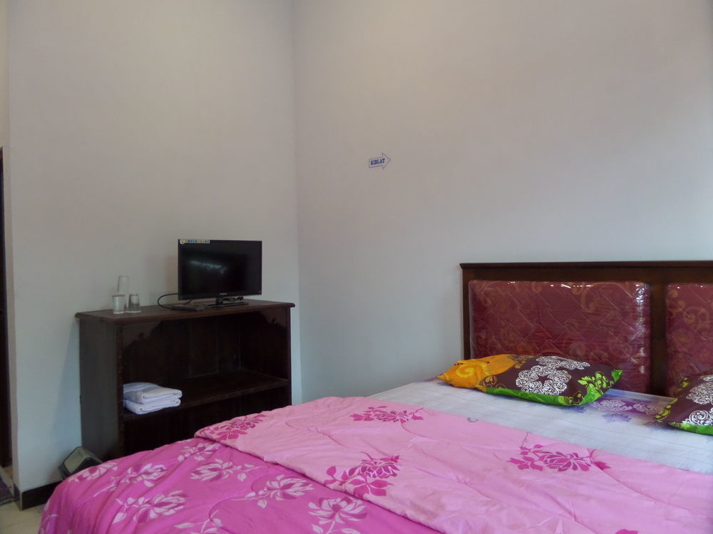 Hotel Nadia ברומו מראה חיצוני תמונה